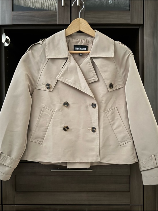 Steve Madden Jackets & Blazers - Steve Madden SIRUS Cropped Trench Coat, Khaki, Size Small
